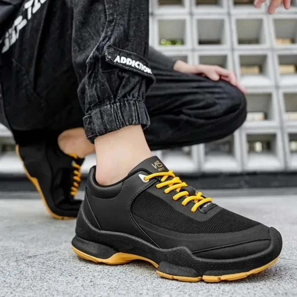 Men's Casual Sports Shoes Are Mainly Designed By The Brand, Featuring Original Anti-slip Flat Heels and Breathable Mesh Shoes