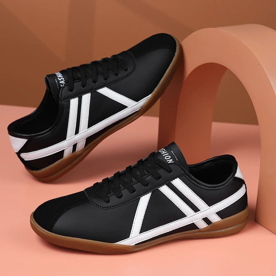 Men's shoes 2025 New Style Fashionable Casual shoes Men's Outdoor Walking shoes Sports shoes Comfortable and Durable for Men 10