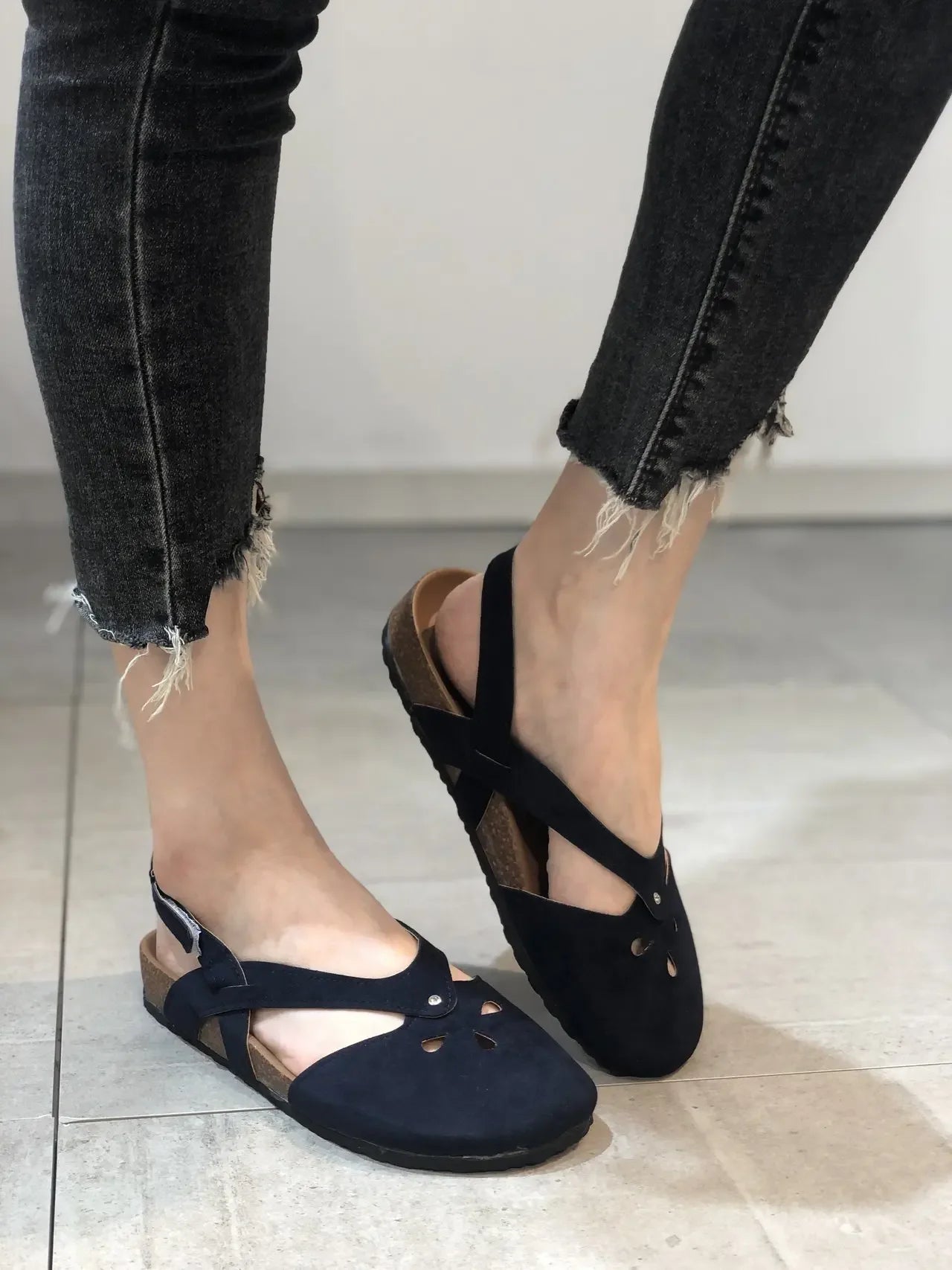 2023Women Sandals Summer Ladies Girls Comfortable Ankle Hollow Round Toe Sandals Woman Soft Beach Sole Female Shoes Plus Size