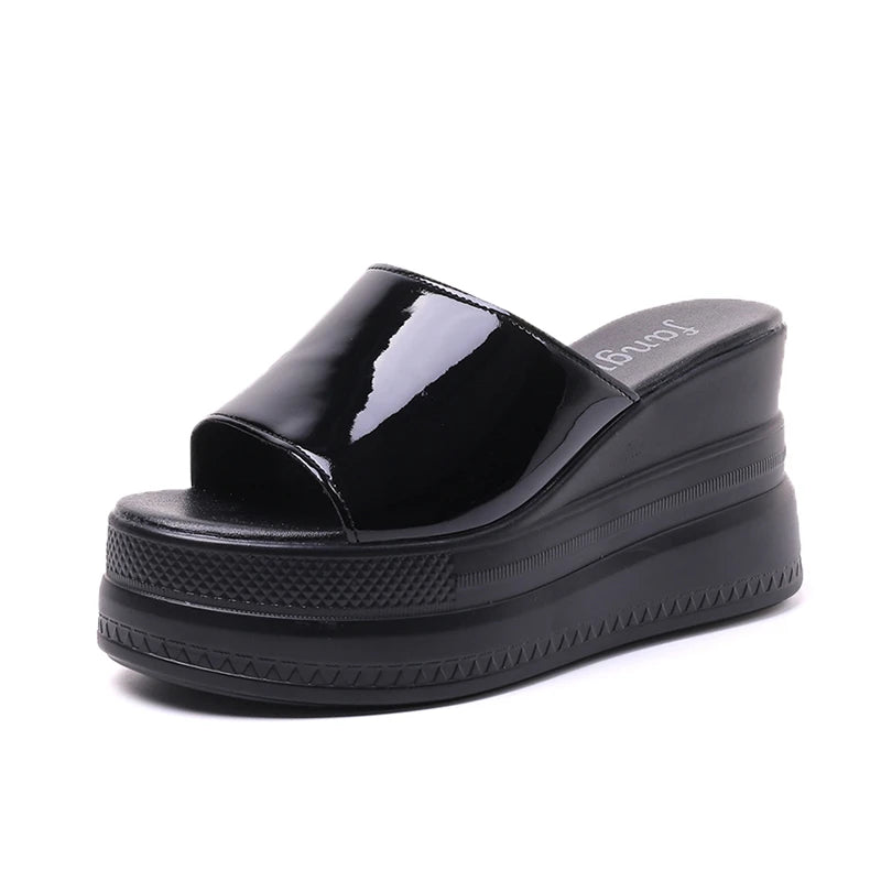 Women Slippers Female Shoes Rubber Beach Slippers For Women Ladies High Platform Flip Flops Red Slides New Summer Shoes Woman