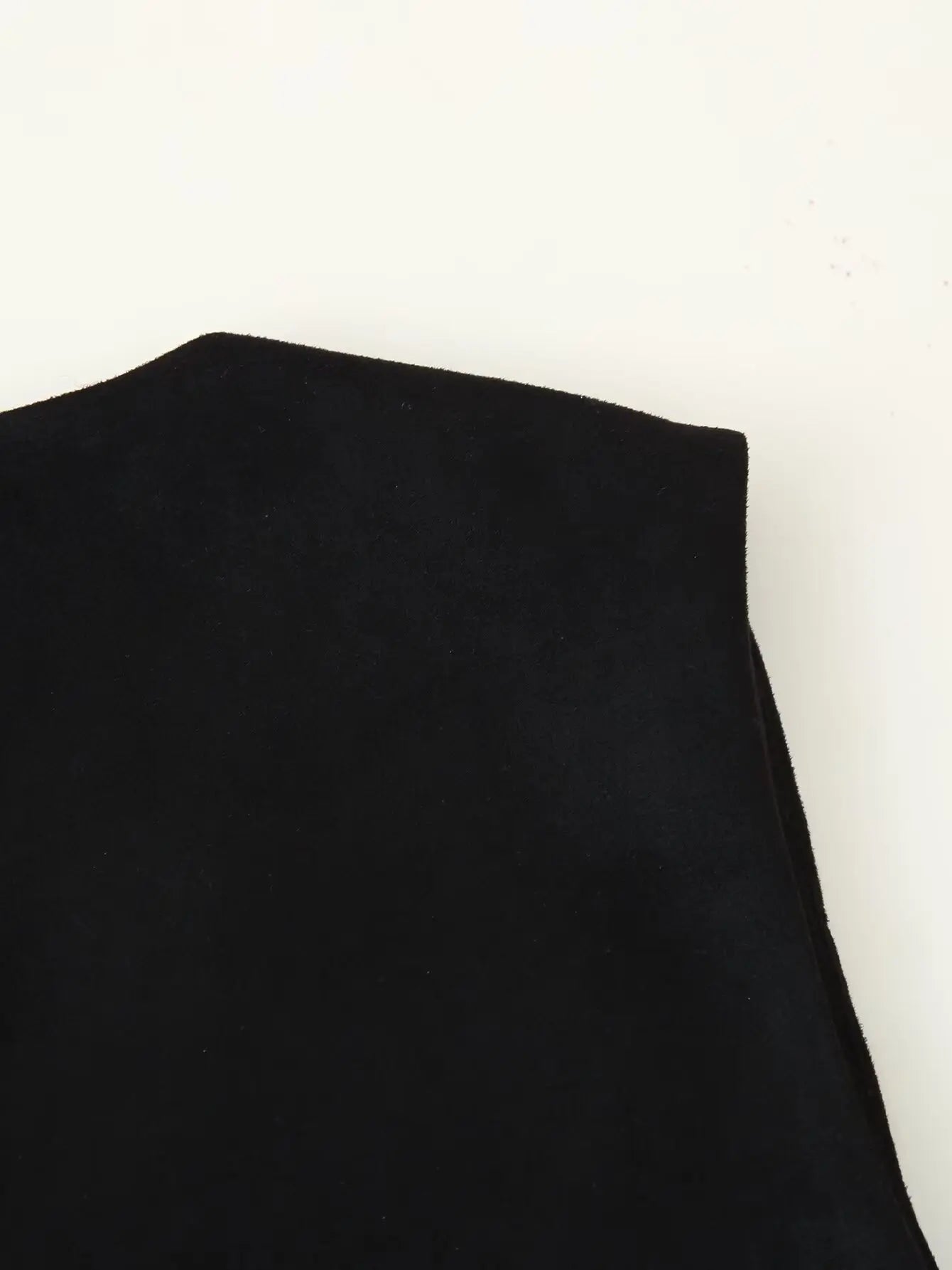 Women Fashion Embroidery Vest Suede Texture V-neck Waistcoat Sleeveless High Street 2025 New Vests Coat Female Tank Top