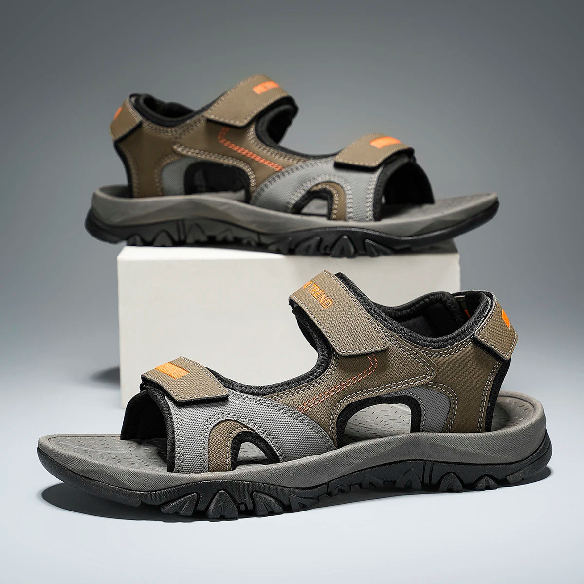 Summer New Sandals Men's Water Beach Breathable Quick Drying Shoes Comfortable Flat Bottom Non slip Sandals Driving Shoes