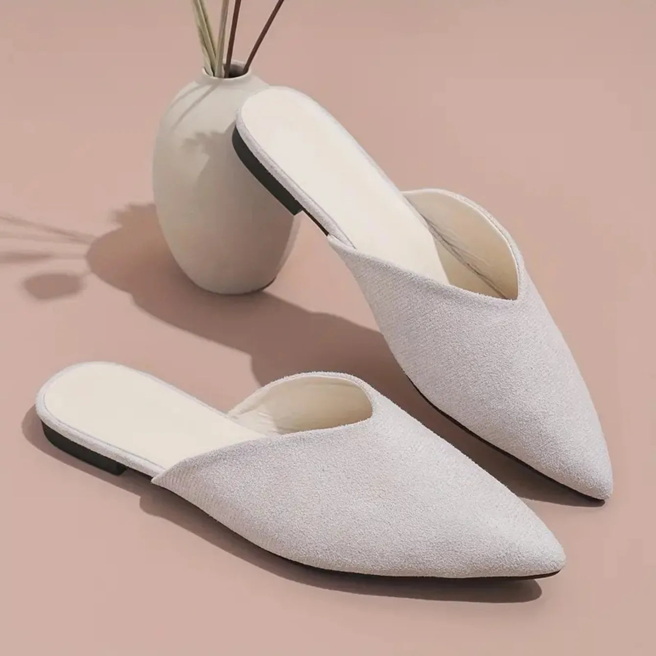 Woman Slippers Trend Luxury Casual Flat Slippers Summer Elegant Dresses Sandals Fashion Beach Designer Sexy Shoes Slides Women