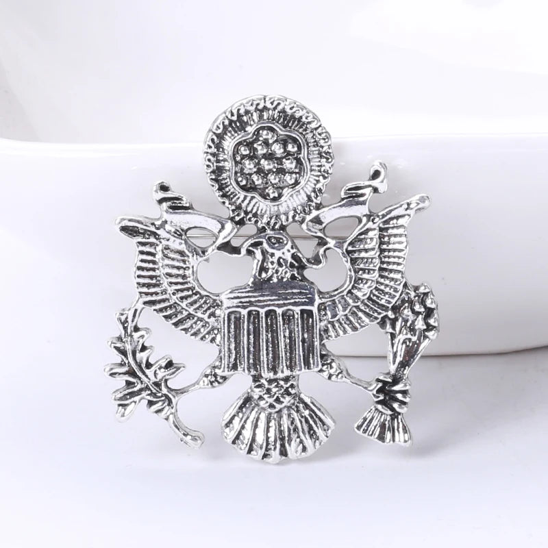Beaut&Berry Retro Men's Double Headed Eagle Brooch Alloy Animal Pin Fashion Accessory Men's Jewelry Accessories Gift