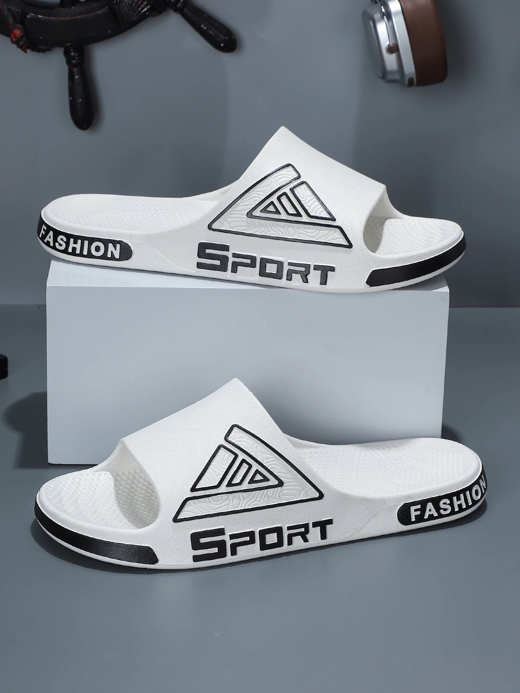 Men's Slippers, Durable for Outdoor Use, Summer Outdoor Wear, Indoor Home, Deodorant, Non-Slip, Bathroom Bathing, Thick-Soled Sandals for Men