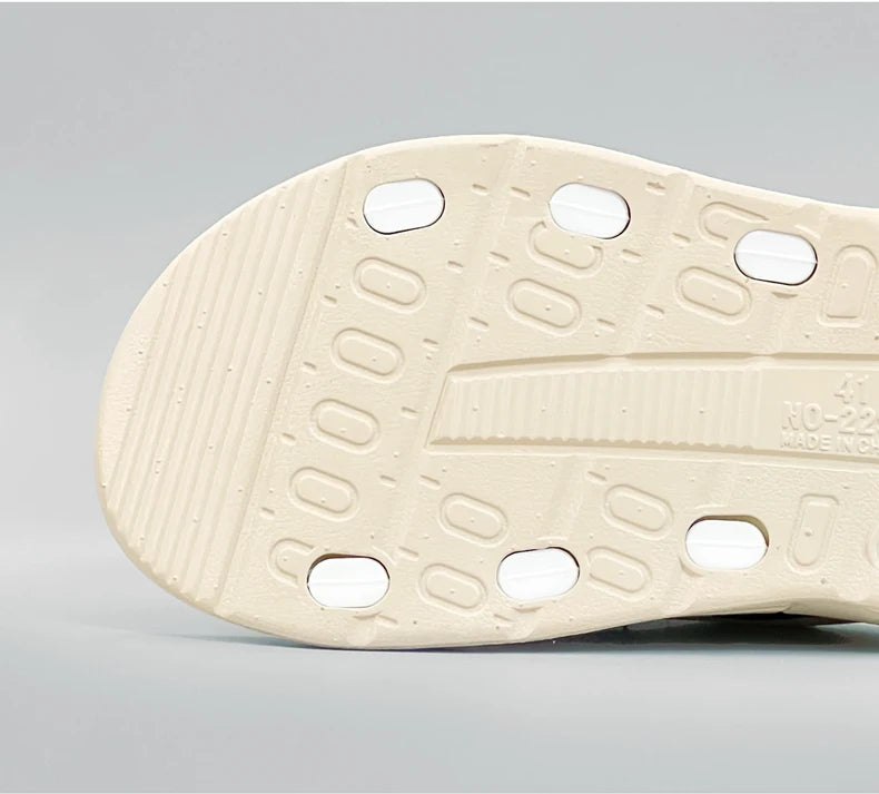 Man‘s Sandals Thick Sole Non-slip Fashion Trend Sports Slippers For Men Outdoor Footwear Size 40-49 Suitable Summer