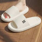 Summer Fashion Slippers Men Shoes Comfortable Slippers For Men Home Flat Sandals Flip Flops Couples Bathroom Indoor Slides