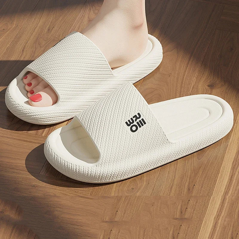 Summer Fashion Slippers Men Shoes Comfortable Slippers For Men Home Flat Sandals Flip Flops Couples Bathroom Indoor Slides