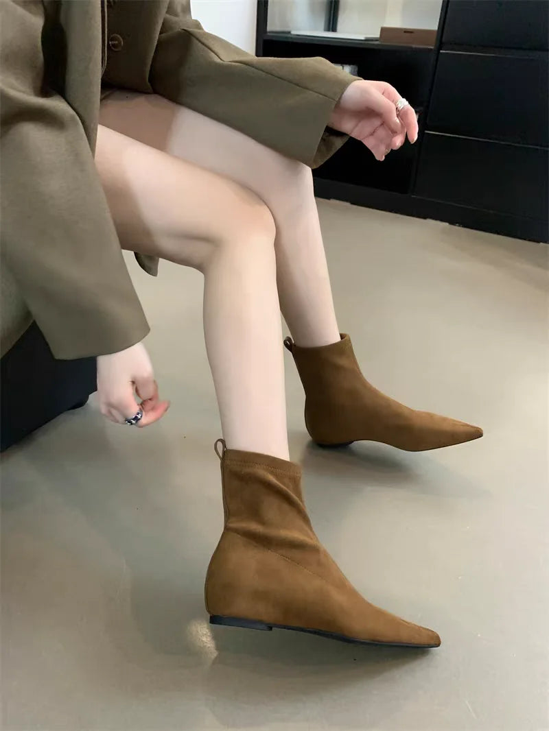 Women Flats Pointed Toe Boots Sexy Suede Ankle Boots Designer 2025 New Winter Shoes Chelsea Elegant Party Woman Fashion Botas