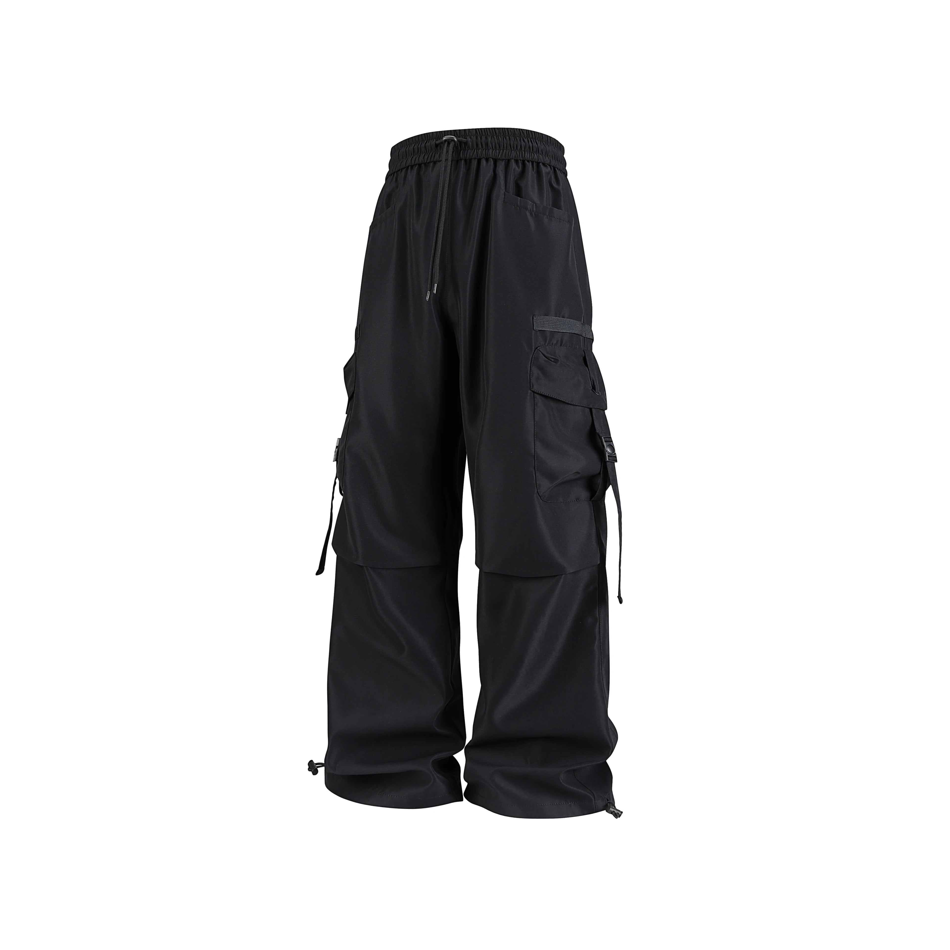 Men's sportswear pants are simple, versatile, retro and fashionable with large pleated pockets for outdoor work