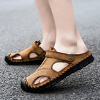 2023 Sandals Summer Men Leather  Classic Men Shoes Slippers Soft Sandals Men Roman Comfortable Outdoor Walking Footwear