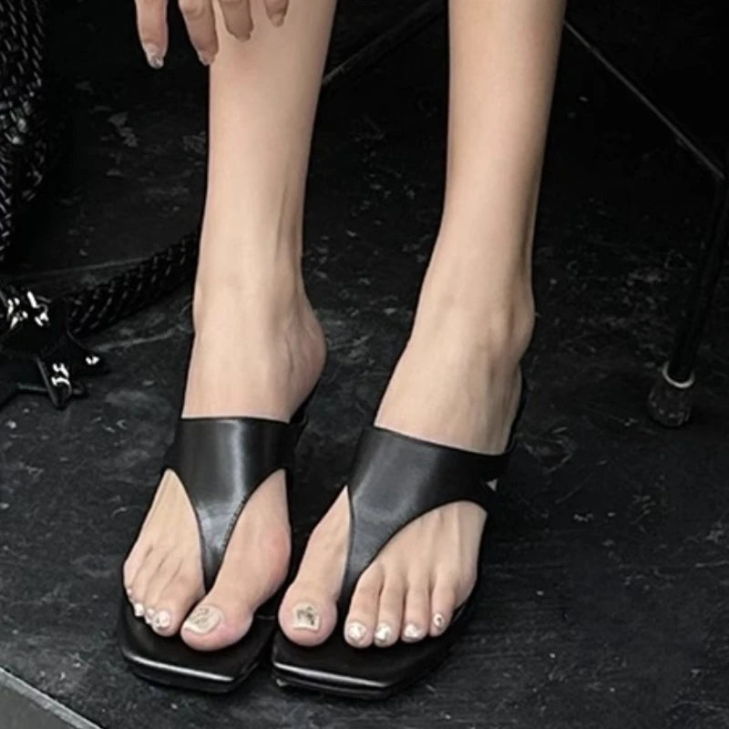 Women Slippers 2025 New Summer Flip Flops Ladies Heels Sandals Outdoor Beach Slides Women Slippers Bohemian Zapatos De Mujer