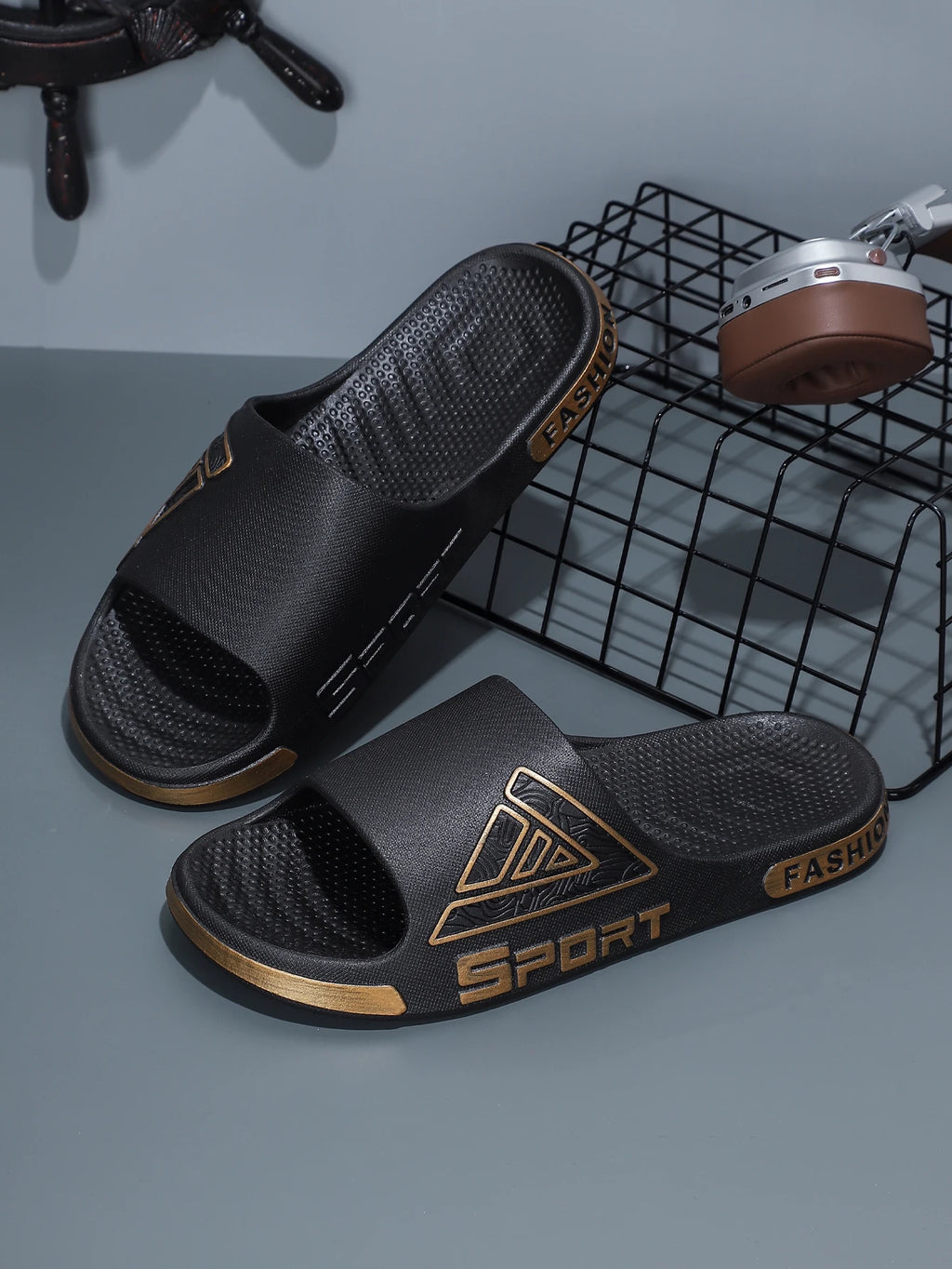 Men's Slippers, Durable for Outdoor Use, Summer Outdoor Wear, Indoor Home, Deodorant, Non-Slip, Bathroom Bathing, Thick-Soled Sandals for Men