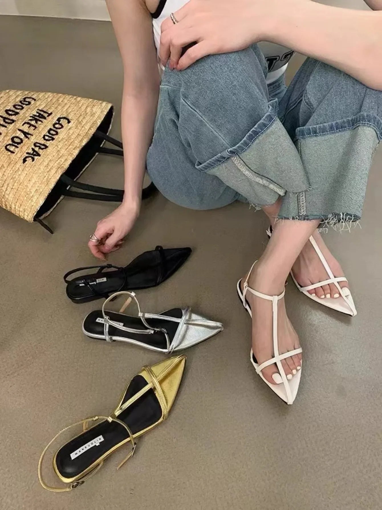 Women's Sandals 2025 Summer New Fashion Thong Sandals Sexy Fashion Design Comfortable Low Heel Sandals for Women Zapatos Mujer