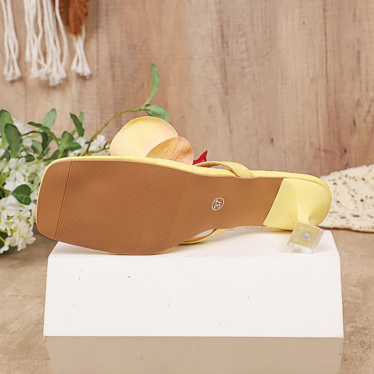 Women's Slippers Casual Fashionable  High Quality Shoes for Women Shallow Women Sandals Elegant Flowers Design Women's Slippers