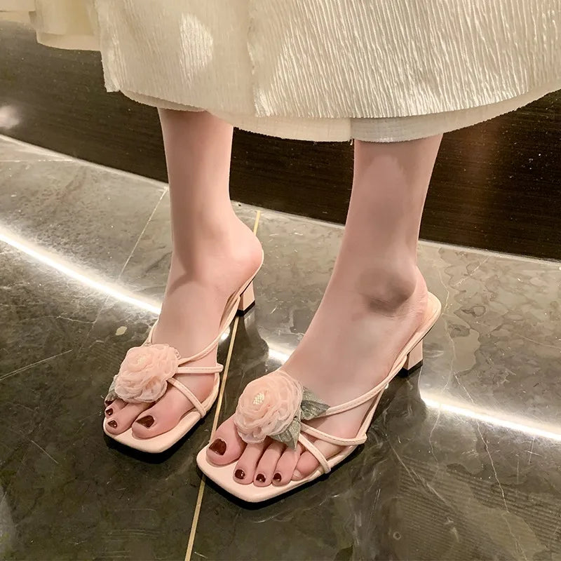Slippers Women's Sandals Woman Summer 2024 Sweet Flowers Fashion Designer Slides Elegant Party Dress Medium Heel Footwear New In
