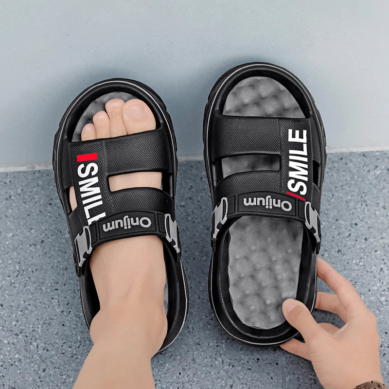 2025 New Men's Massage Slippers Indoor Outdoor Sandals Beach Comfortable Soft Slides Clogs Casual Shoes Men Women Home Slippers