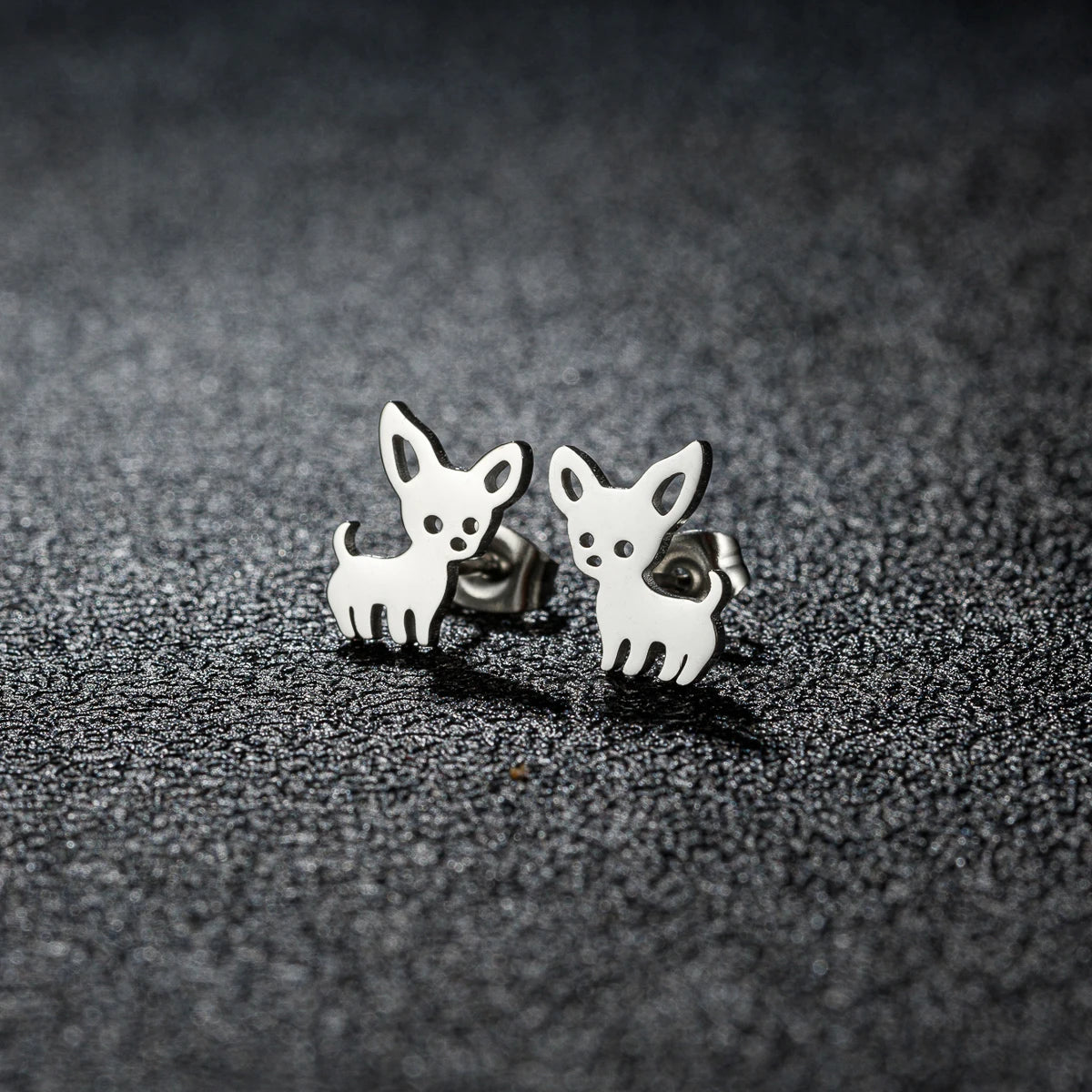 1 Pair New Arrival Chihuahua Earrings for women Cute Dog Studs Chihuahua jewelry love my pet jewelry animal earrings party gift