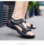 Classic summer sandals for men and women, lightweight and breathable, with Velcro trendy sandals, open-toe sandals