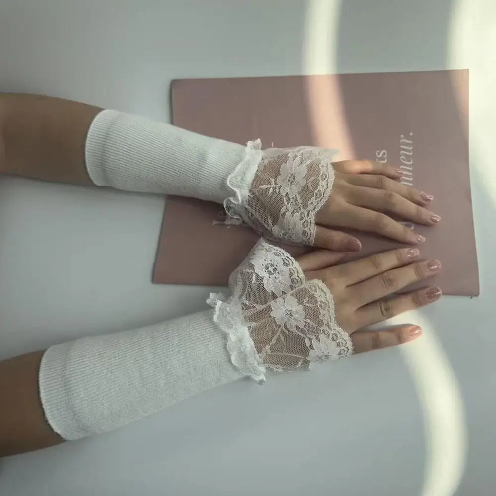 1Pair Detachable lace Cuffs Knitted Lace Flower Flared Arm Sleeves Warm Woolen Ruched False Cuffs Sweater Blouse Wrist Warmers