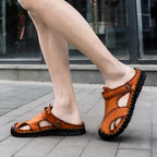 2023 Sandals Summer Men Leather  Classic Men Shoes Slippers Soft Sandals Men Roman Comfortable Outdoor Walking Footwear