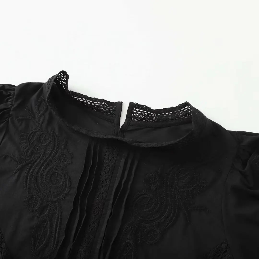 Women's Shirt Fashion Simple Short Sleeve Embroidered Romantic Style Summer New Style Shirt