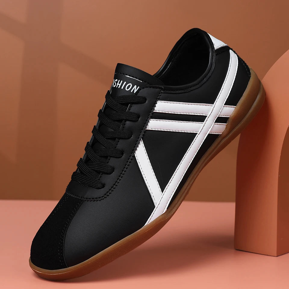 Men's shoes 2025 New Style Fashionable Casual shoes  Men's Outdoor Walking shoes Sports shoes Comfortable and Durable for Men 10