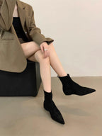 Women Flats Pointed Toe Boots Sexy Suede Ankle Boots Designer 2025 New Winter Shoes Chelsea Elegant Party Woman Fashion Botas
