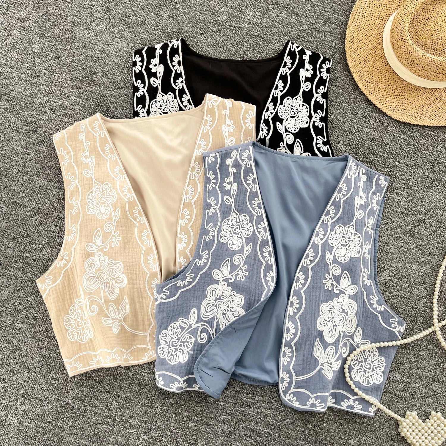 Embroidered Short Vest Woman Fashion Sleeveless Open Stitch Vests Coats Women Fashion Vintage Outerwear