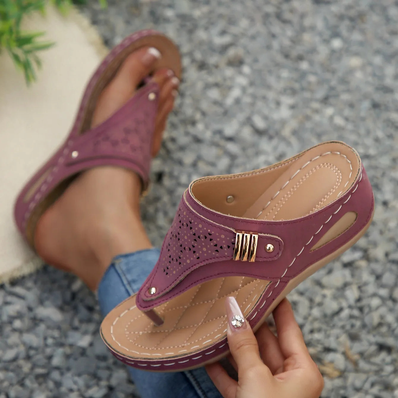 Woman Slippers Leather Non-Slip Soft Platform Shoes Flip Flops Summer Wedge Slippers Lightweight Orthopedic Sandals Slides Women