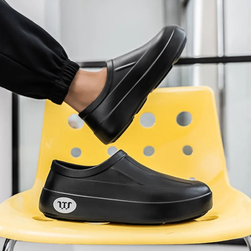 Women's Slippers Are All Season Anti Slip Waterproof Thick Soled Fashionable Simple Rain Boots for Couples Chefs Doctors Nurses