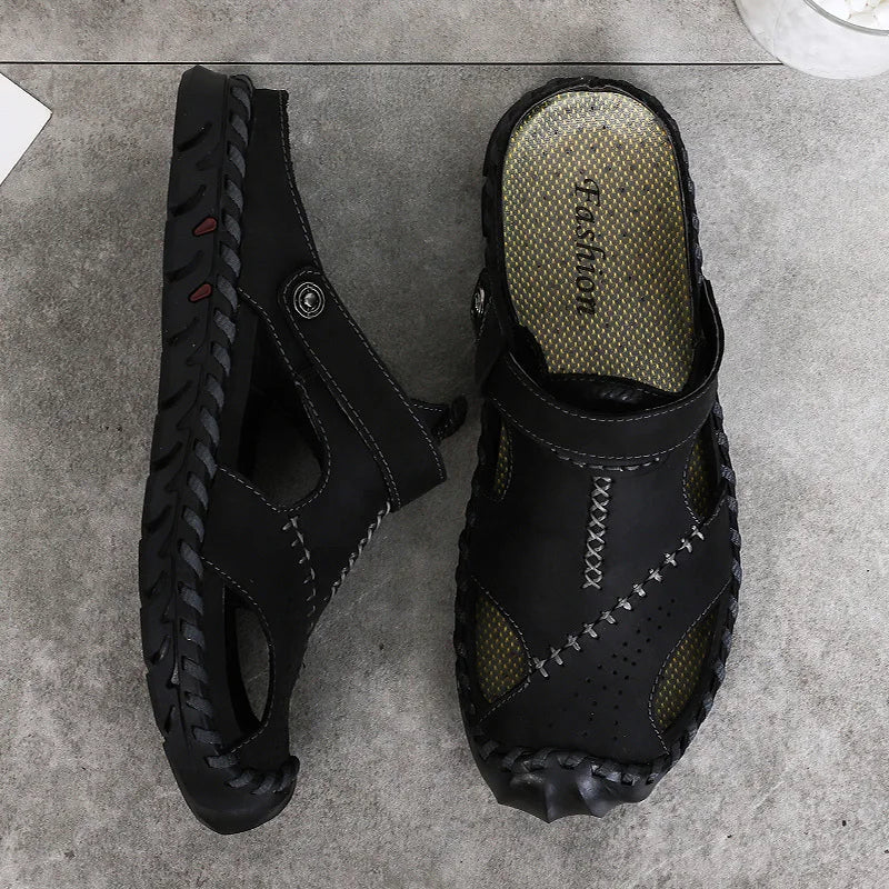 2023 Sandals Summer Men Leather  Classic Men Shoes Slippers Soft Sandals Men Roman Comfortable Outdoor Walking Footwear