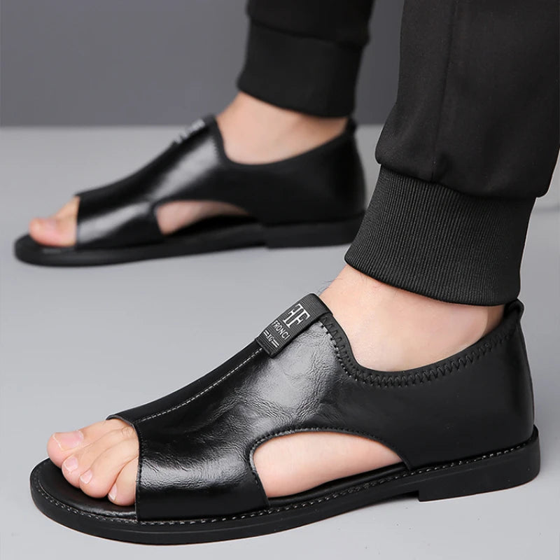 Sandals for Men Brand Casual Shoes Outdoor Fashion Men's Slippers Comfortable Beach Shoes High Quality Leather Men Flat Sandals