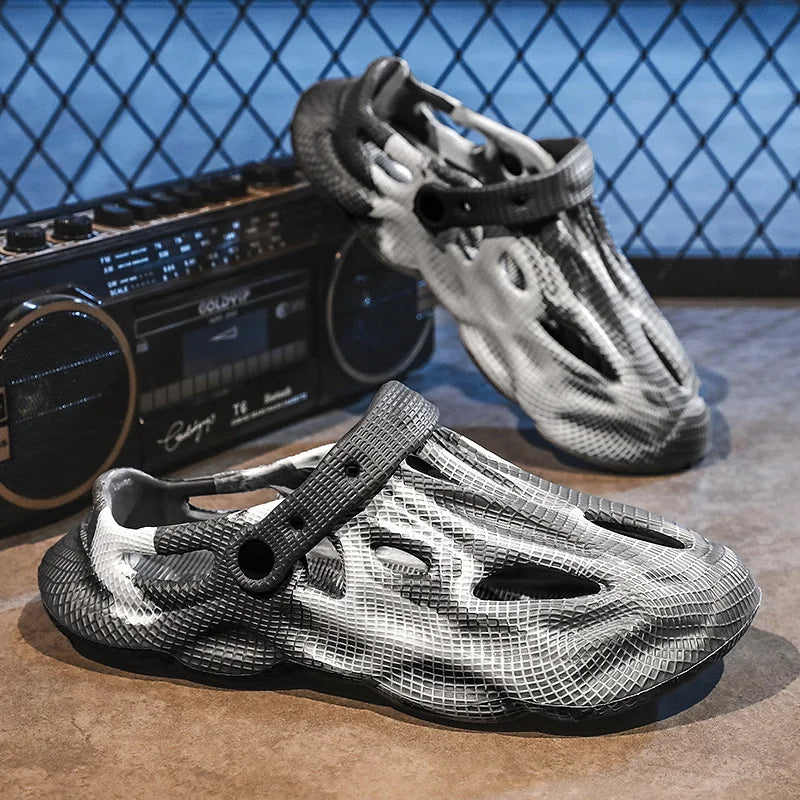 Men's Slippers New 2025 Platform Sandals for Men Anti-slip Mens Shoes Man Wearing Outside Summer Hollow Breathable Flat Pvc