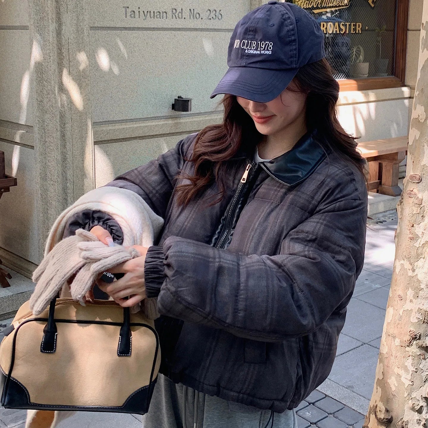 2025 New Korean Winter Women Down Cotton Jacket Parkas Short Cotton Padded Turn Down Collar Ladies Quilted Outerwear