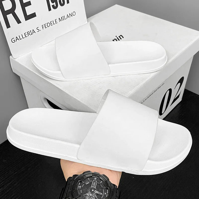 Slippers for Men and Women 2025 New Summer Home Non-Slip Large Size Flip Flops for Men to Wear Simple Casual Beach Sandals