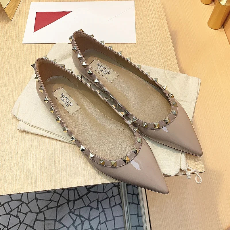 Women's Flat Shoes luxury woman shoes Leather Brand Rivet Flat Shoes Comfortable Casual Outdoor Pointed Toe Shallow Ladies shoes