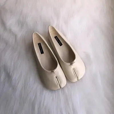 Flat Shoes Woman Microfiber Leather Comfy Flats Split Toe Slippers Soft Bottom Loafers Brief Ladies Trotter Moccasins 2025 ﻿