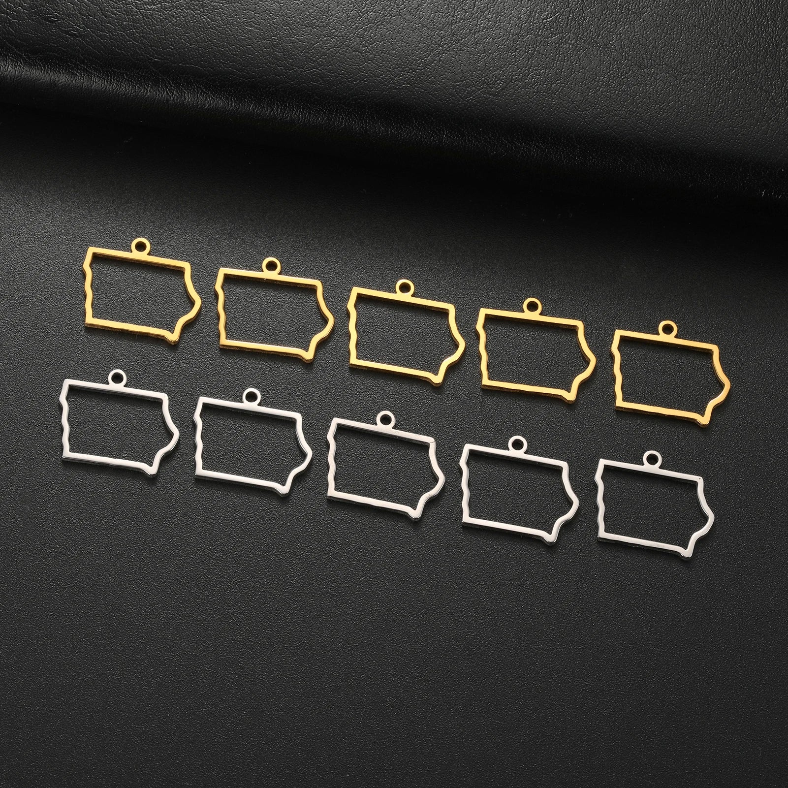 EUEAVAN 10pcs United States New York Washington State Map Pendant for Necklace Stainless Steel Charm DIY Jewelry Making Supplies