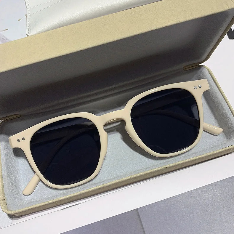 New Vintage Square Sunglasses Women Men Luxury Brand Small Round Sun Glasses Female Small Eyewear Oculos De Sol for Male Female