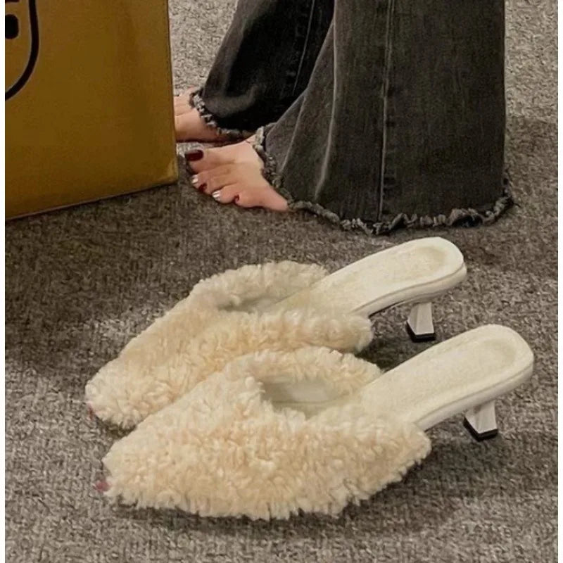 New Slippers Casual Shoes Woman Pink Slides Shallow Butterfly-Knot Med Cover Toe Fur Flip Flops Pantofle Luxury Plush Pumps