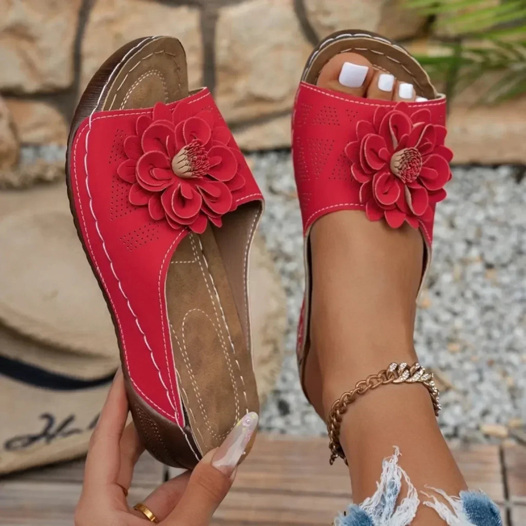 Women Slippers Elegant Low Platform Slippers Fashion Slides Sandals Women Casual Wedges Shoes Women Summer Soft Heels Sandals