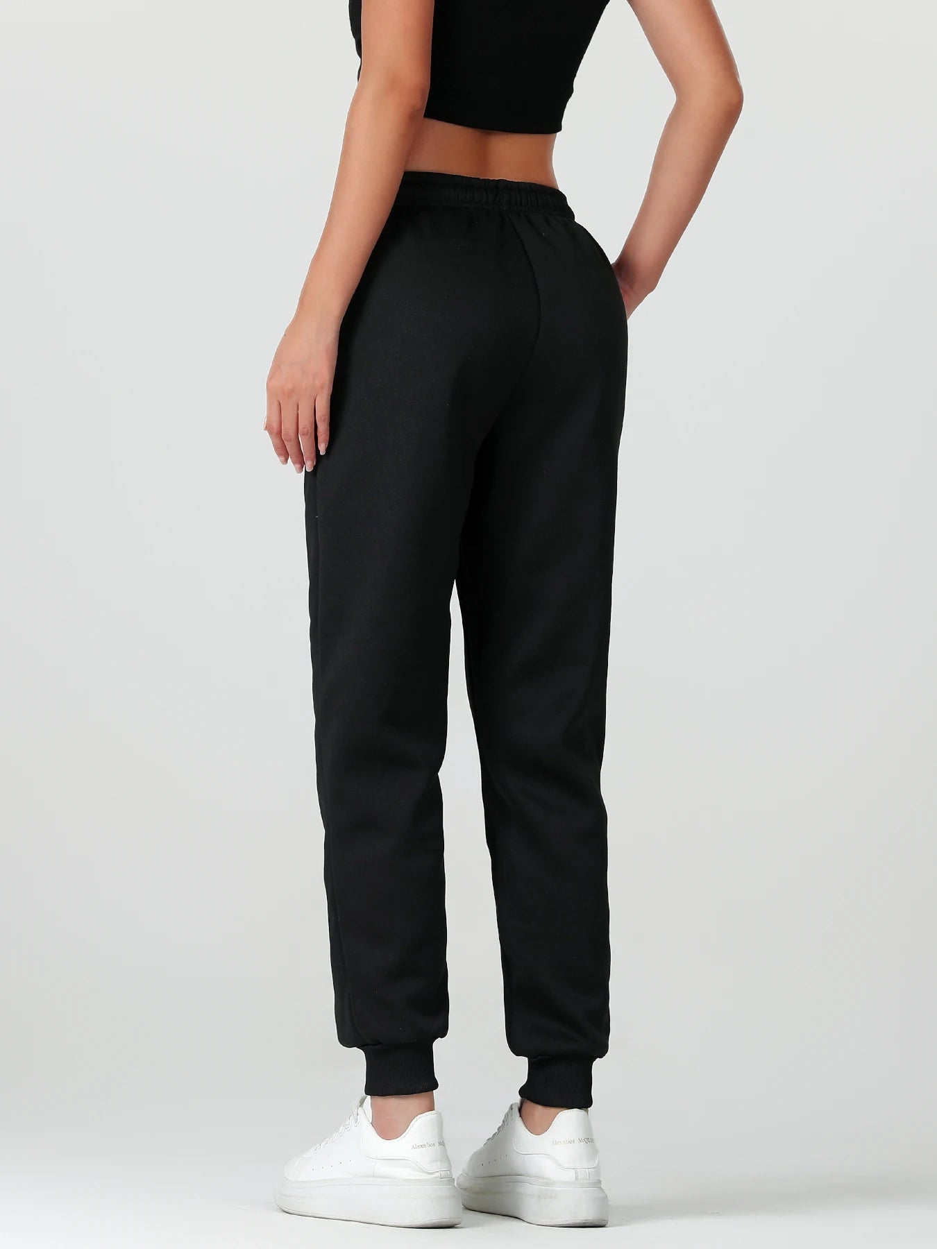 One pair of women's long pants for autumn and winter, thickened with fleece, warm solid color casual sportswear, with pockets