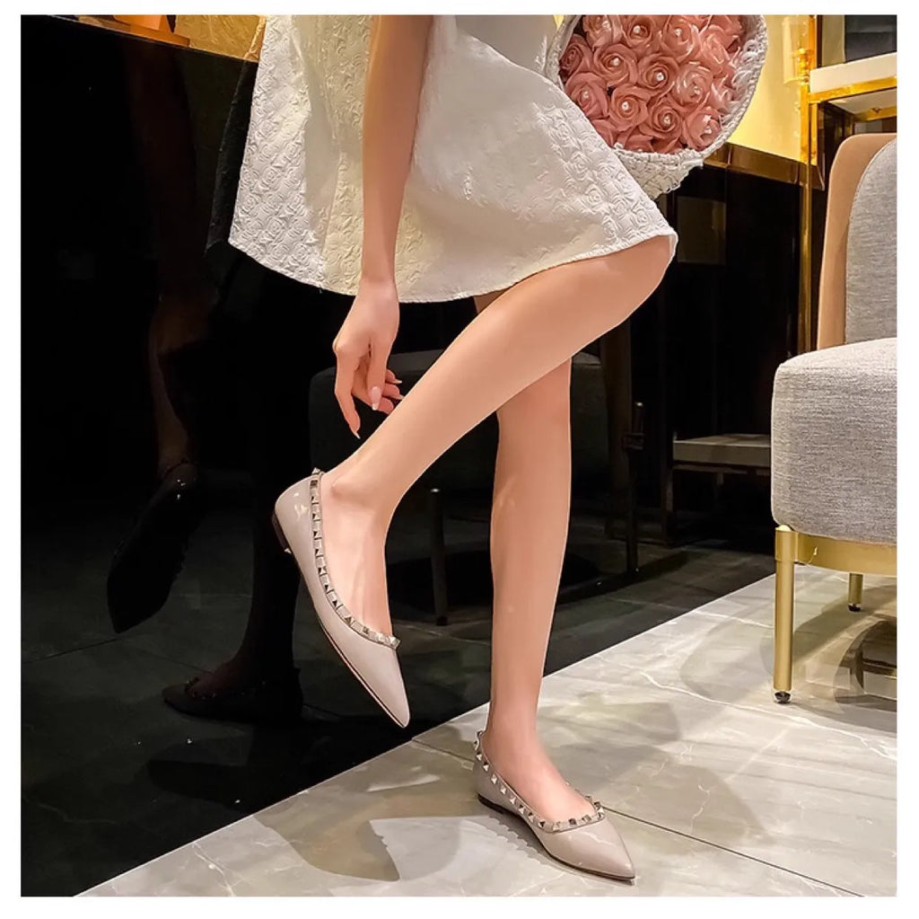 Woman Flats Pointed Toe 2025 Autumn Shallow Mouth Rivets Dress Fashion Flat Shoe Comfortable Patent Leather Outdoor Casual Shoes