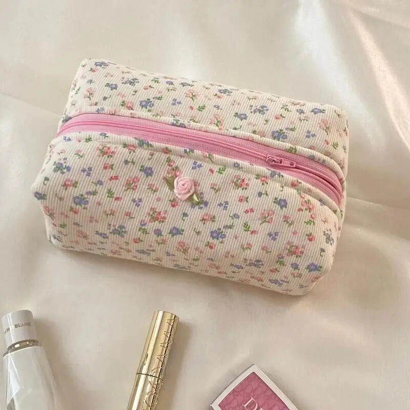 Fashion Makeup Case Elegant Sweet Floral Cosmetic Lipstick Bag Portable Large Capacity Travel Organizer Cosmetic Toiletry Pouch