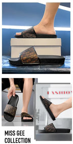 Men's Home Slippers Lightweight Summer New Style Flat and Worn Casual Retro Patterned Anti-slip Quick-drying Sandals