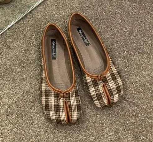 Flat Shoes Woman Microfiber Leather Comfy Flats Split Toe Slippers Soft Bottom Loafers Brief Ladies Trotter Moccasins 2025 ﻿