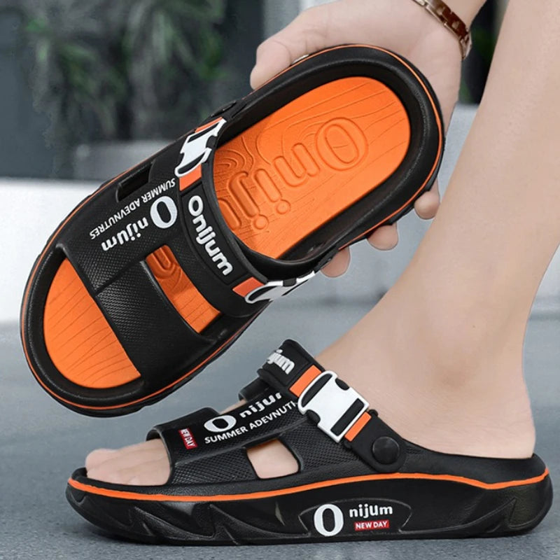 2025 New Men's Slippers Comfortable Soft Mens Beach Shoes Indoor Outdoor Clogs Massage Casual Shoes Non Slip Men Sandals Zapatos