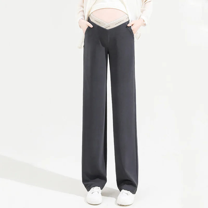Pregnant woman's pants - Outerwear for autumn and winter: Wide-leg pants, nine-inch length, straight shape, with drawstrings.
