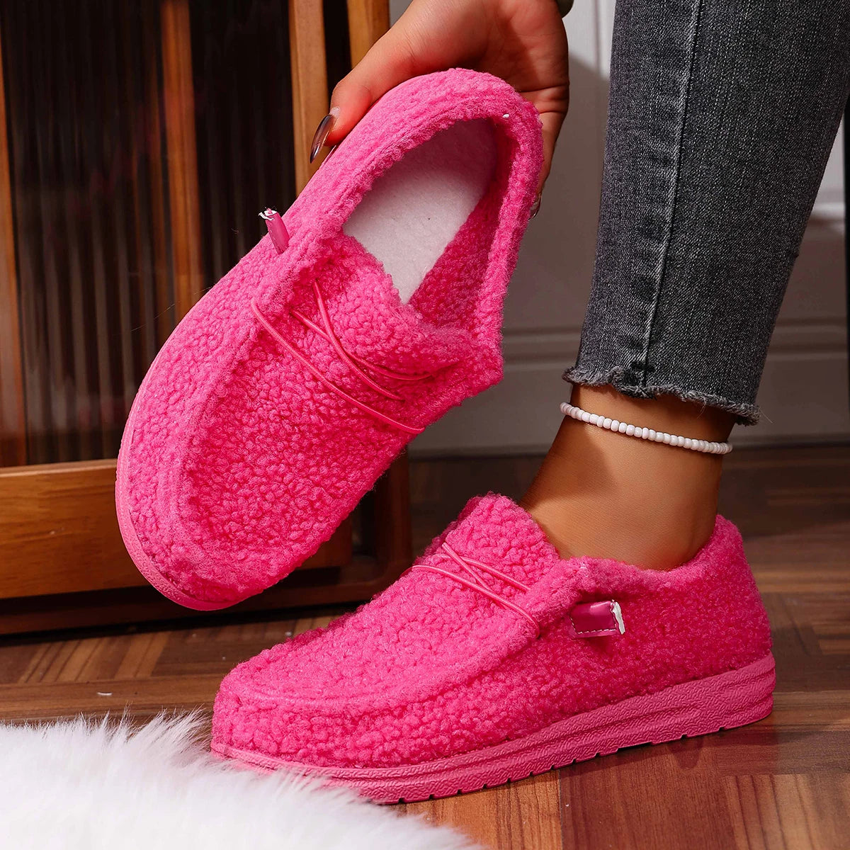 Women Flats Boots 2025 New Fashion Winter Warm Plush Shoes Casual Comfortable Thick Bottom Flats Boots Women Shoes for Women